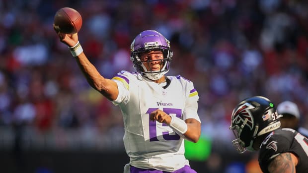 Vikings quarterback Josh Dobbs